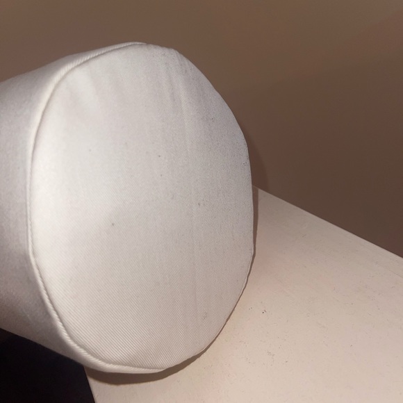 Dior Cream Drawstring Makeup Pouch - Picture 2 of 2